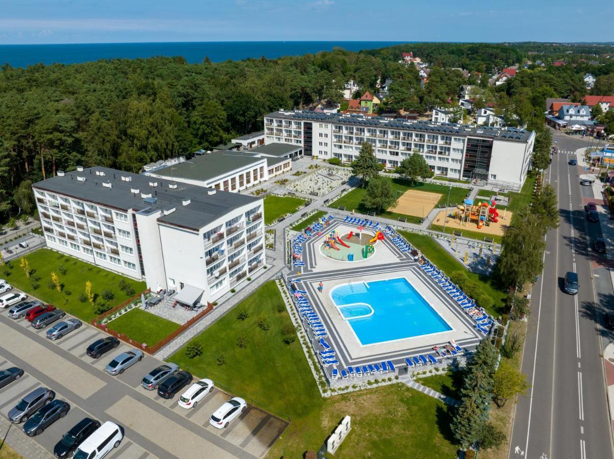 Zem-Tourist Hotel Пустково Екстериор снимка